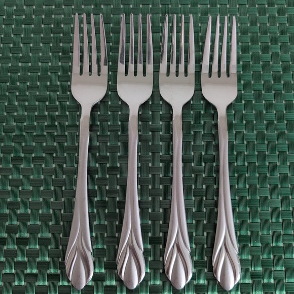 Hampton Silversmiths Other - Hampton Silversmiths LILY FROSTED Salad Forks Lot Set of 4 Stainless Satin Vtg